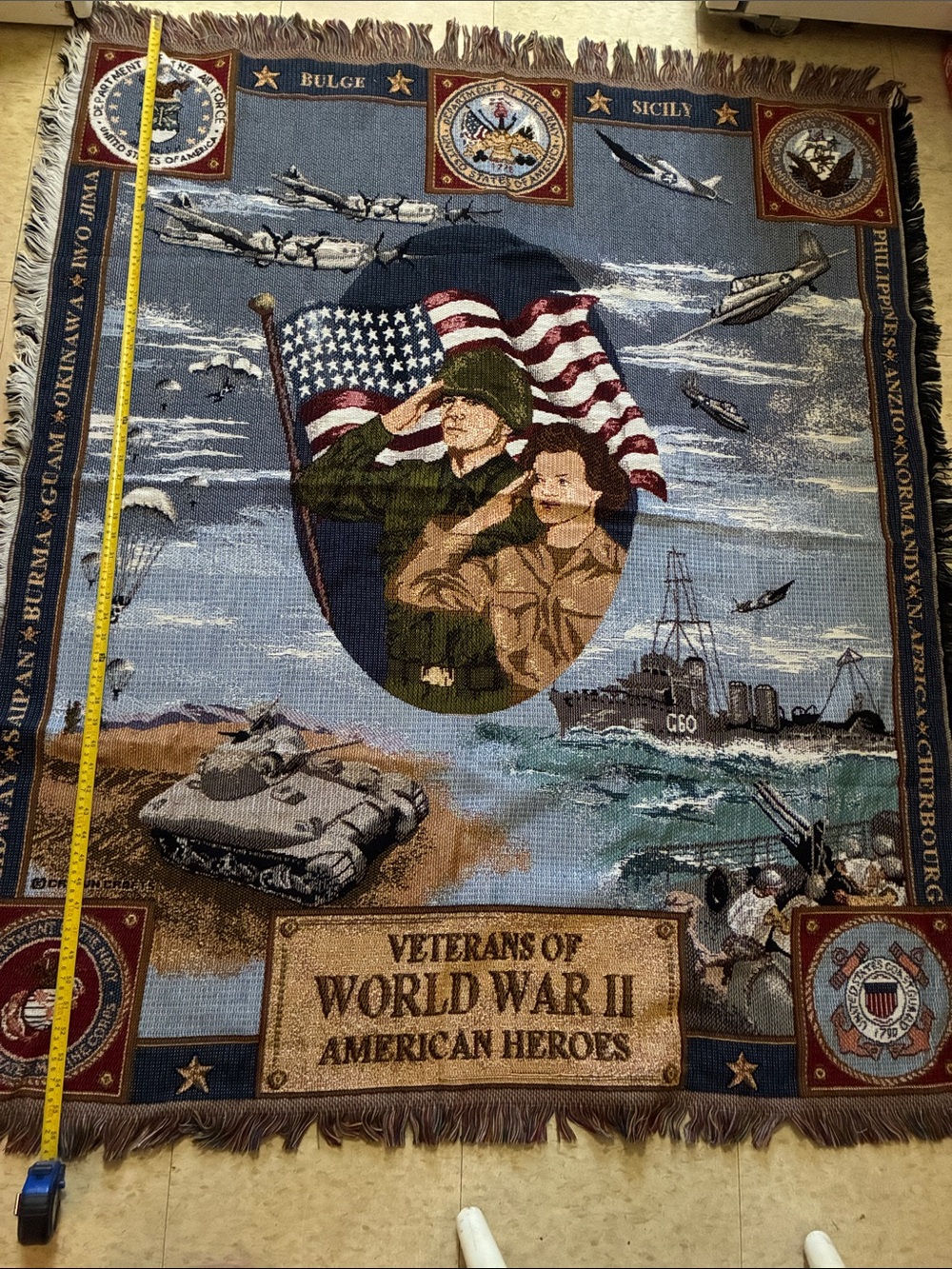 Veterans of World War II American Heroes Throw Blanket - Blue/Red